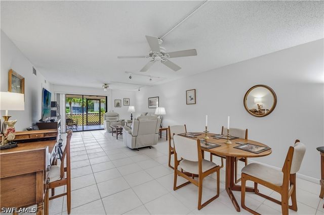 151 Cypress WAY E C103, Naples, FL 34110