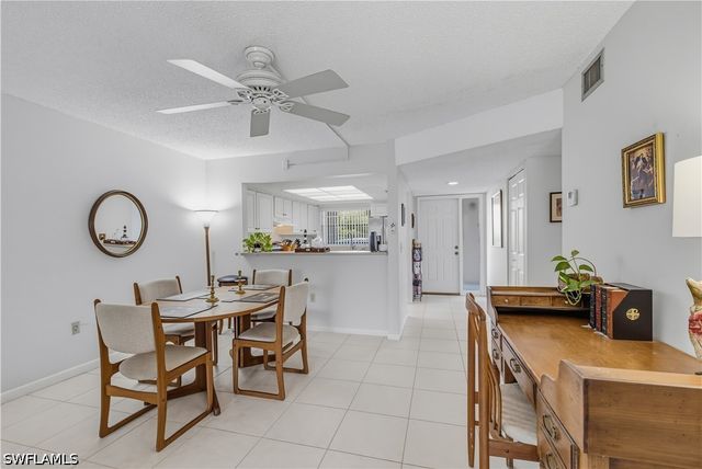 151 Cypress WAY E C103, Naples, FL 34110