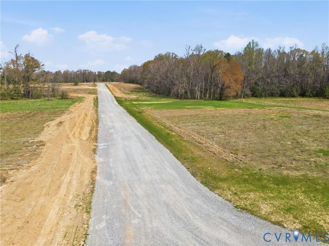 6506 Dunham Farm Dr, Mechanicsville, VA 23111