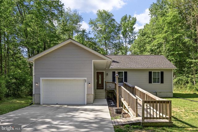 22 PINEWOOD LN, Colonial Beach, VA 22443