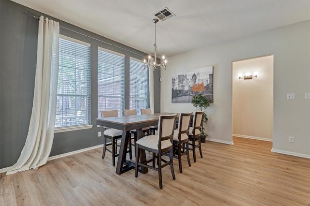 3 E Night Heron Place, The Woodlands, TX 77382