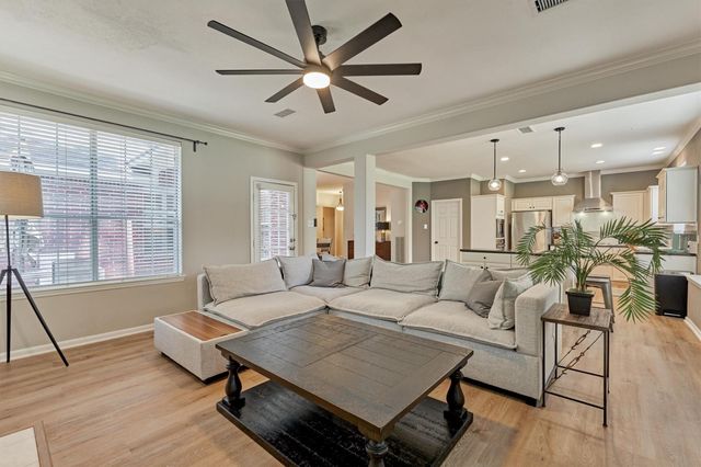 3 E Night Heron Place, The Woodlands, TX 77382