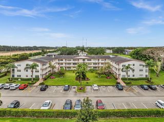 576 Fanshaw N 576, Boca Raton, FL 33434