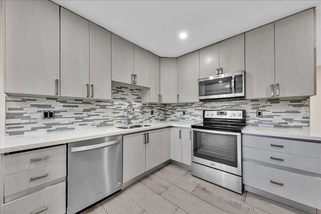 1004 Johnson St, Hollywood, FL 33019