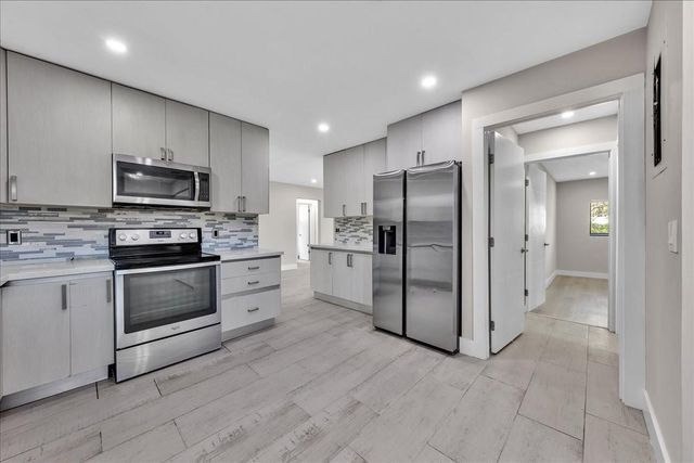 1004 Johnson St, Hollywood, FL 33019