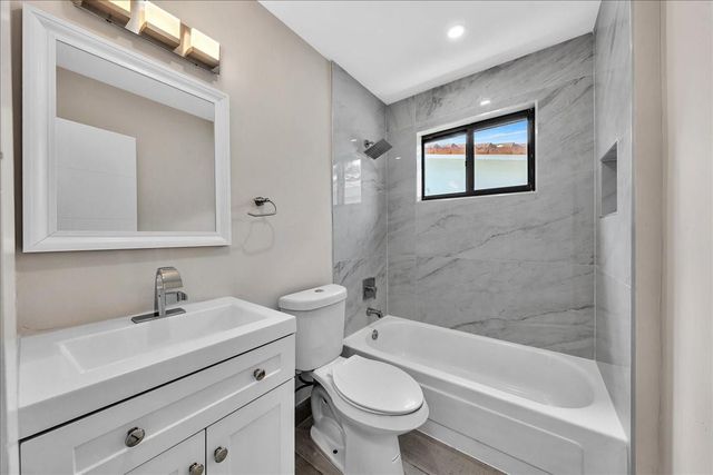 1004 Johnson St, Hollywood, FL 33019