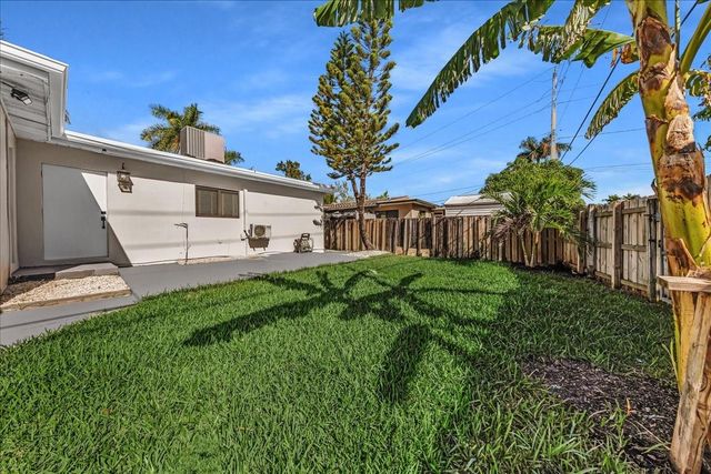 1004 Johnson St, Hollywood, FL 33019