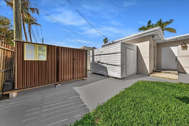 1004 Johnson St, Hollywood, FL 33019