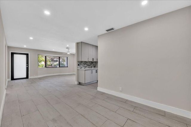 1004 Johnson St, Hollywood, FL 33019