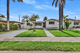 1004 Johnson St, Hollywood, FL 33019