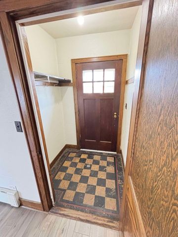 902-904 N 1st Street North Street N, Fargo, ND 58102