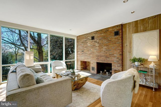 7400 REBECCA DR, Alexandria, VA 22307