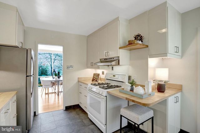 7400 REBECCA DR, Alexandria, VA 22307