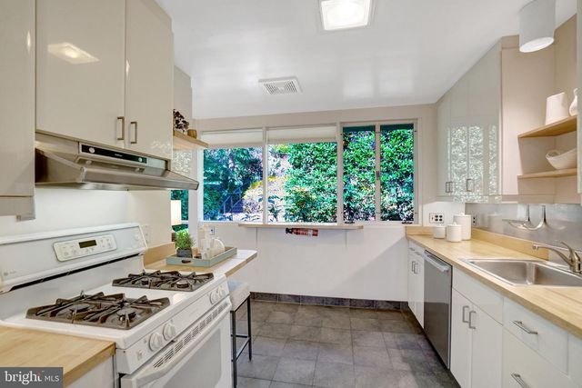 7400 REBECCA DR, Alexandria, VA 22307