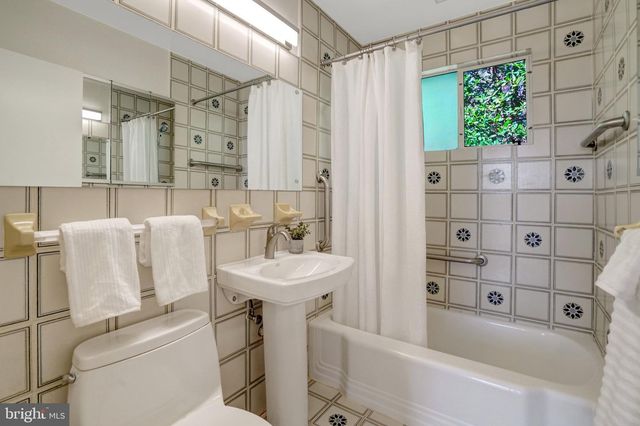 7400 REBECCA DR, Alexandria, VA 22307