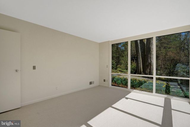 7400 REBECCA DR, Alexandria, VA 22307