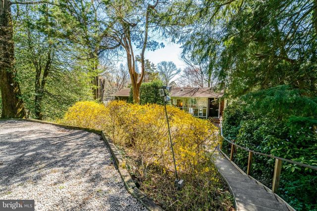 7400 REBECCA DR, Alexandria, VA 22307