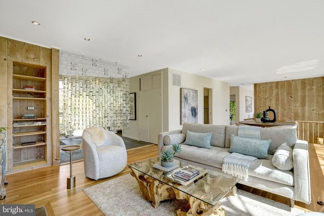 7400 REBECCA DR, Alexandria, VA 22307