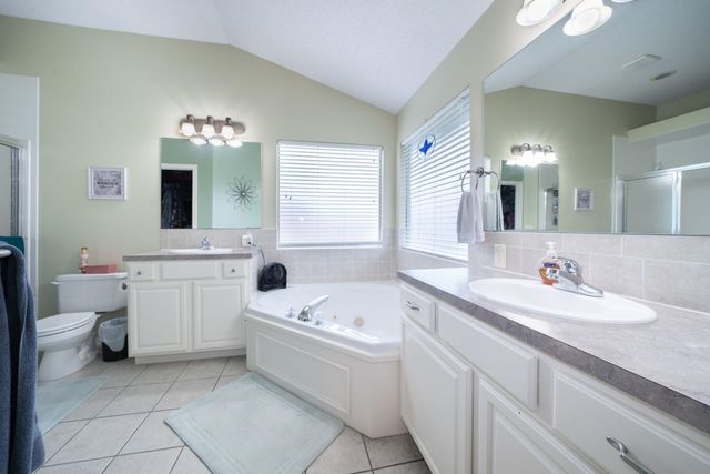 4752 N Spyglass, Wichita, KS 67226