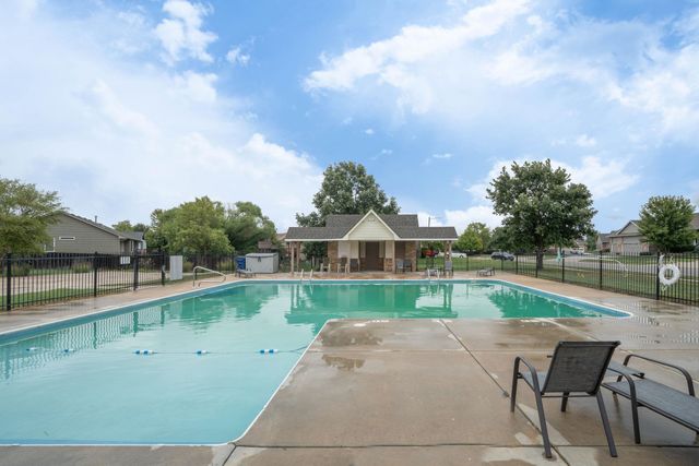 4752 N Spyglass, Wichita, KS 67226