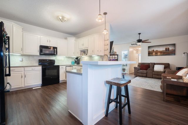 4752 N Spyglass, Wichita, KS 67226