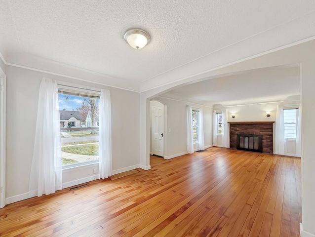 3717 Perry Avenue N, Robbinsdale, MN 55422