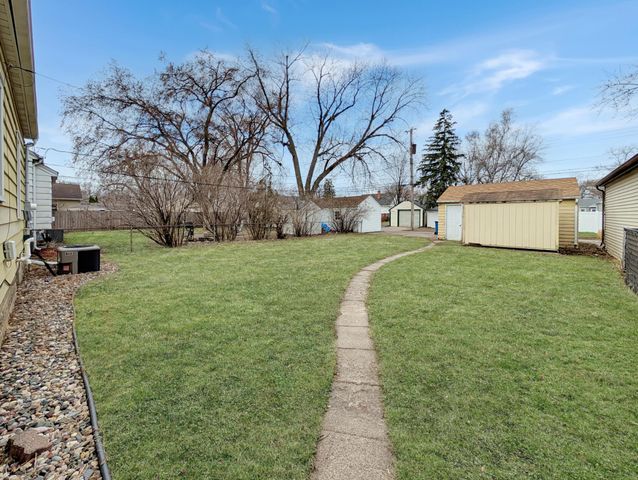 3717 Perry Avenue N, Robbinsdale, MN 55422