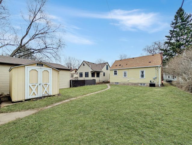 3717 Perry Avenue N, Robbinsdale, MN 55422