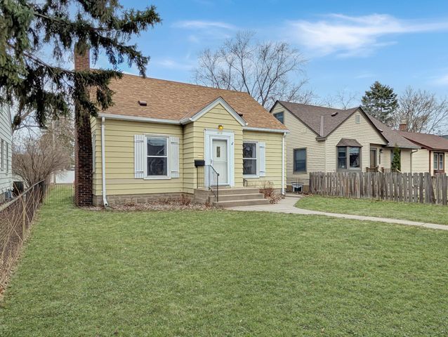 3717 Perry Avenue N, Robbinsdale, MN 55422