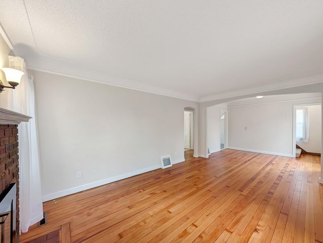 3717 Perry Avenue N, Robbinsdale, MN 55422