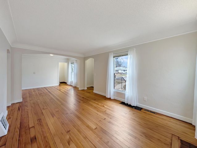 3717 Perry Avenue N, Robbinsdale, MN 55422