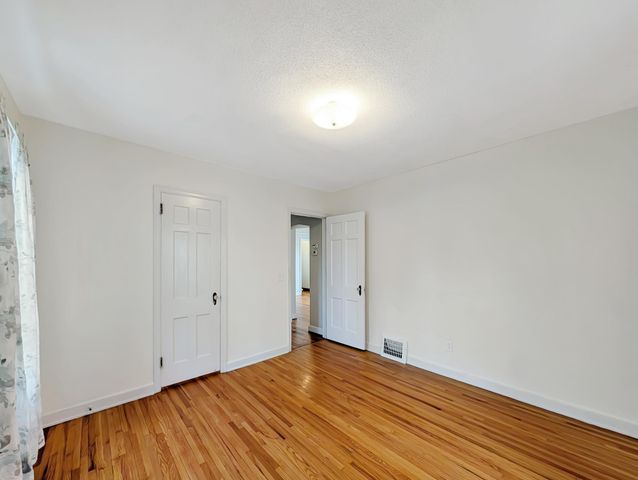 3717 Perry Avenue N, Robbinsdale, MN 55422