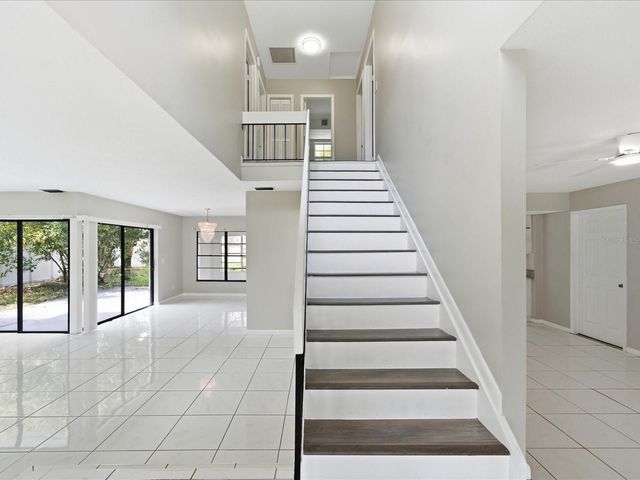 11314 LAUREL CREST LANE, Tampa, FL 33624