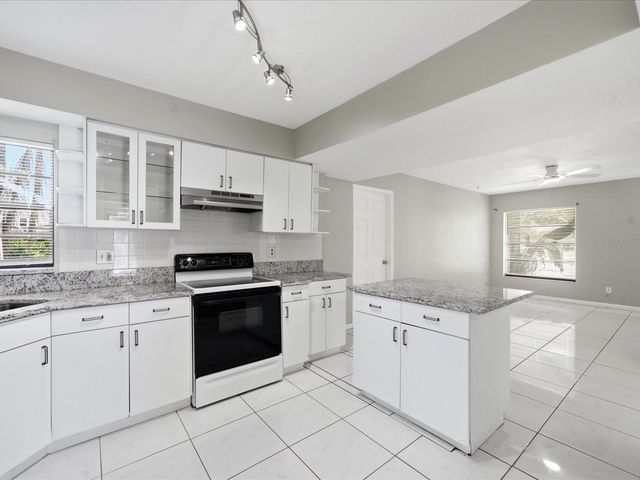 11314 LAUREL CREST LANE, Tampa, FL 33624