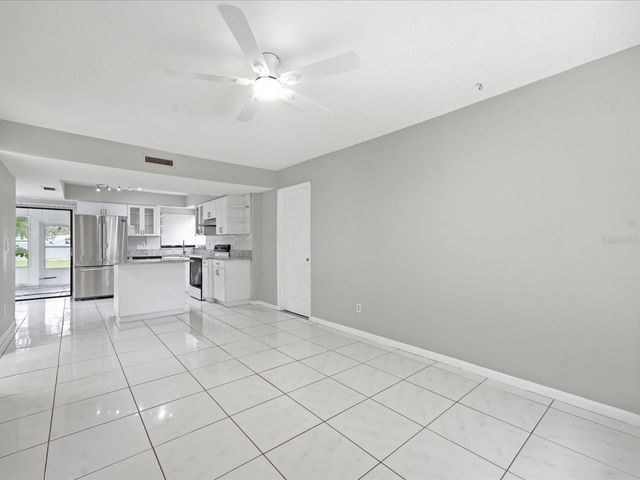 11314 LAUREL CREST LANE, Tampa, FL 33624