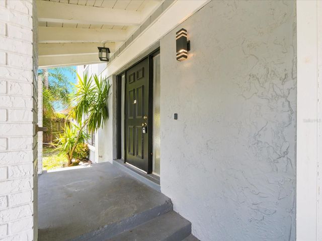 11314 LAUREL CREST LANE, Tampa, FL 33624