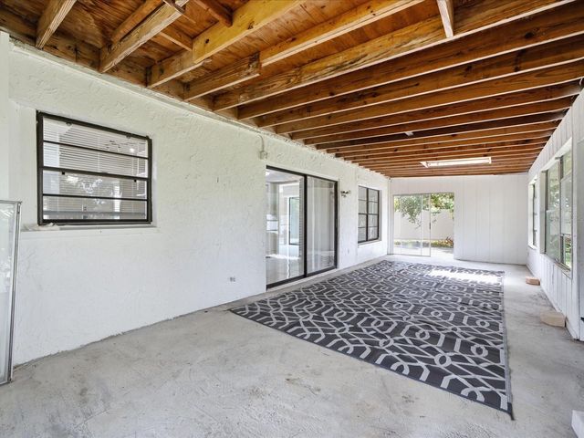 11314 LAUREL CREST LANE, Tampa, FL 33624