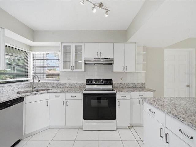 11314 LAUREL CREST LANE, Tampa, FL 33624