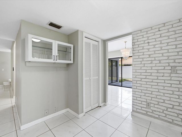 11314 LAUREL CREST LANE, Tampa, FL 33624