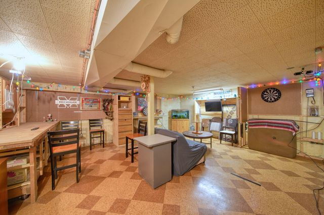 3219 Mccain Road, Jackson, MI 49203