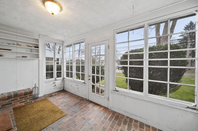 3219 Mccain Road, Jackson, MI 49203