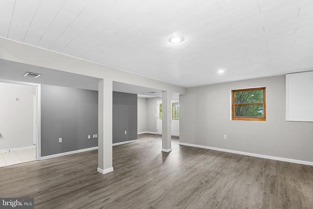 403 WINDY VALLEY LN, Charles Town, WV 25414