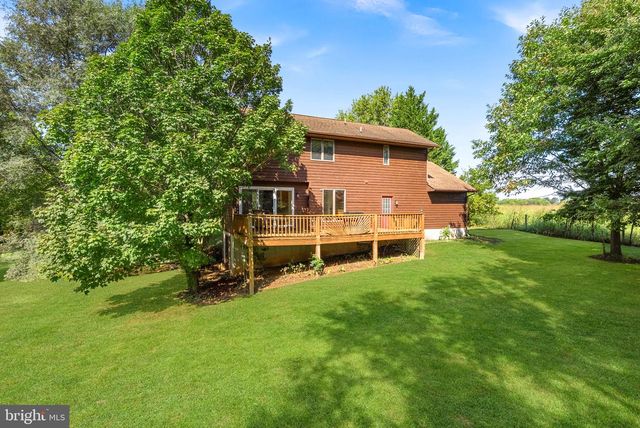 403 WINDY VALLEY LN, Charles Town, WV 25414
