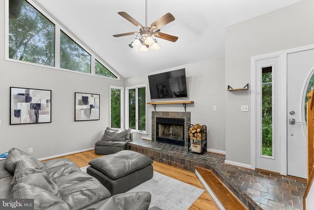 403 WINDY VALLEY LN, Charles Town, WV 25414