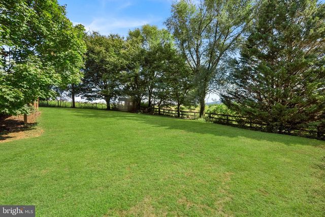 403 WINDY VALLEY LN, Charles Town, WV 25414