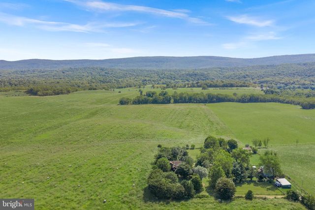 403 WINDY VALLEY LN, Charles Town, WV 25414