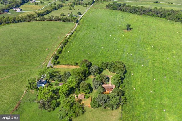 403 WINDY VALLEY LN, Charles Town, WV 25414
