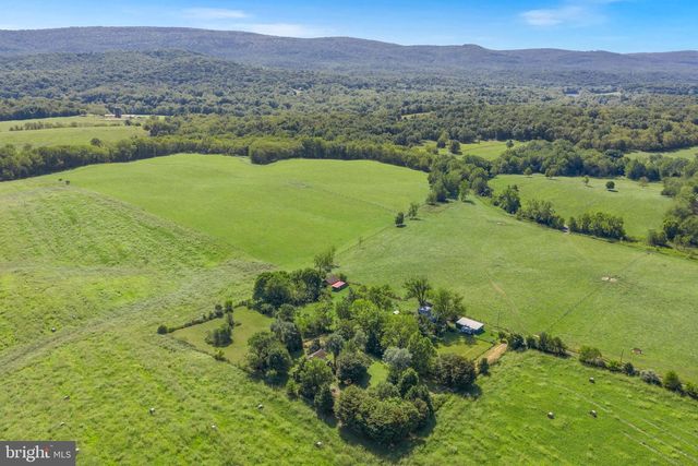 403 WINDY VALLEY LN, Charles Town, WV 25414