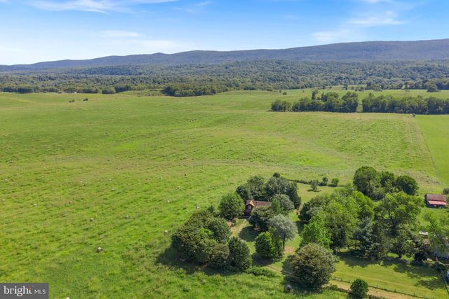 403 WINDY VALLEY LN, Charles Town, WV 25414
