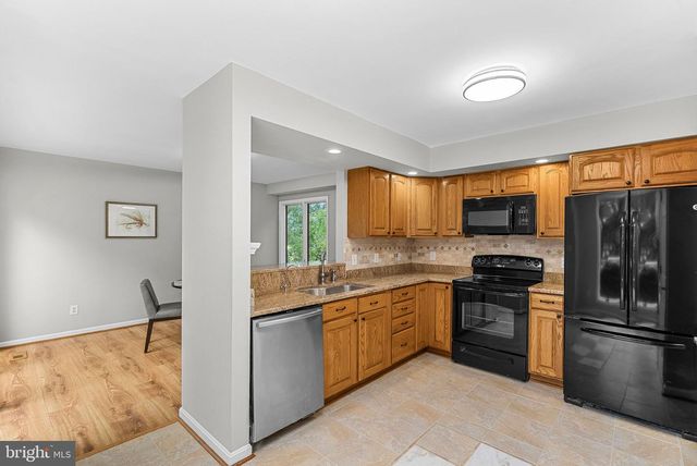403 WINDY VALLEY LN, Charles Town, WV 25414